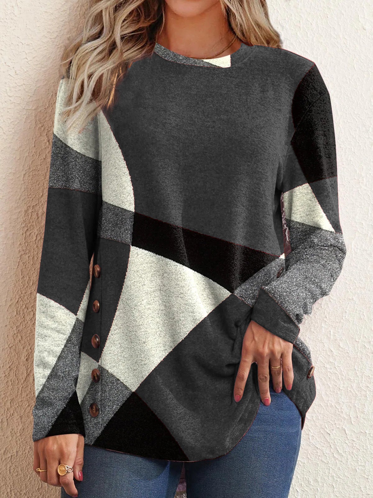 Women's Long Sleeve Scoop Neck Contrast Color Button Side Printed Tops